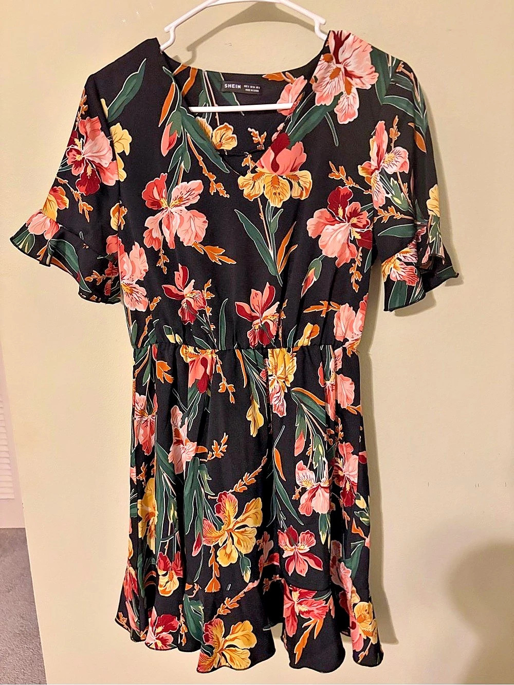 SHEIN Clasi Women's Ruffle Short Sleeve Black Floral Print Dress Floral Mini